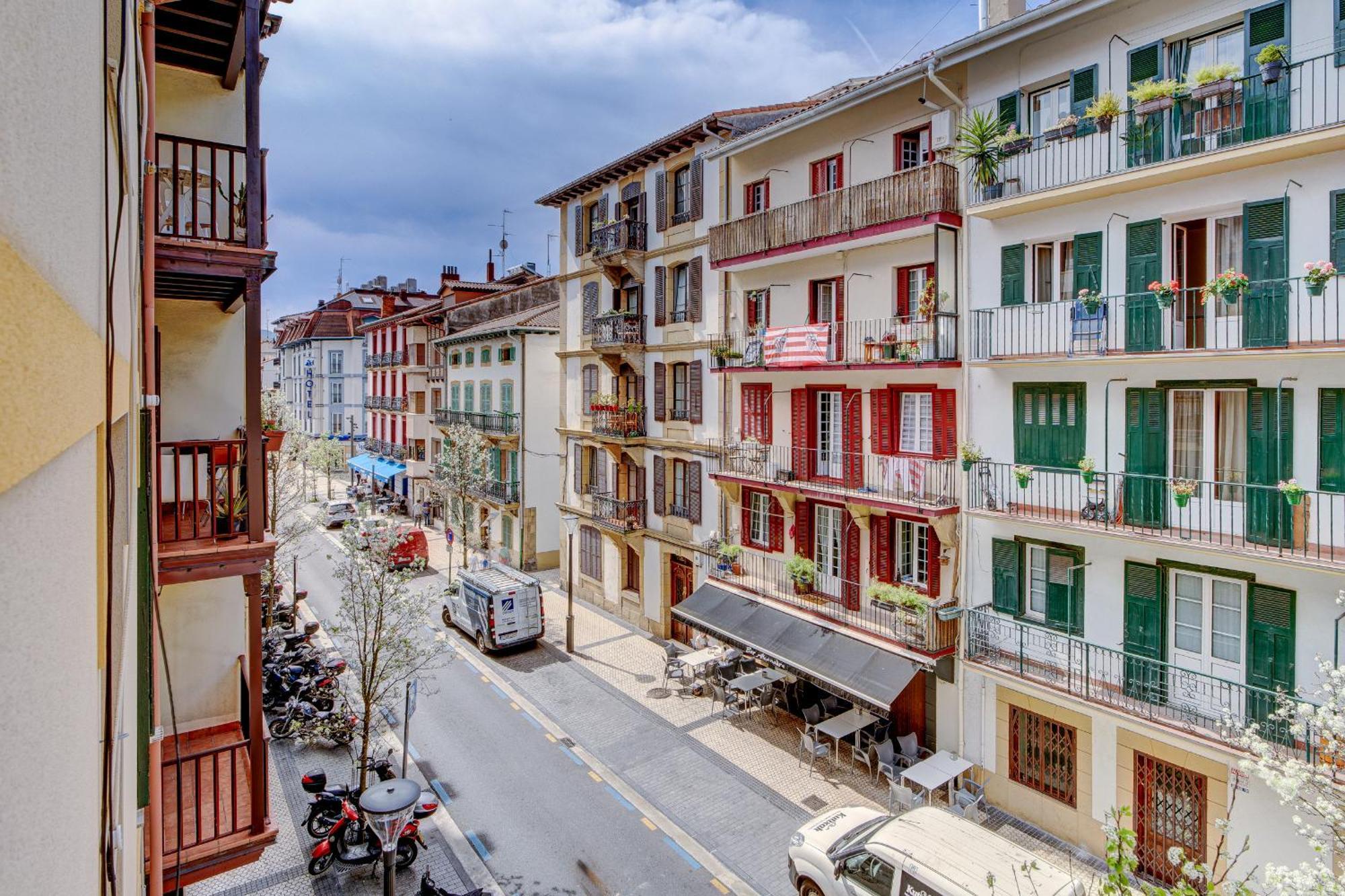 Preciosa Buhardilla En Hondarribia Centro Apartment ภายนอก รูปภาพ